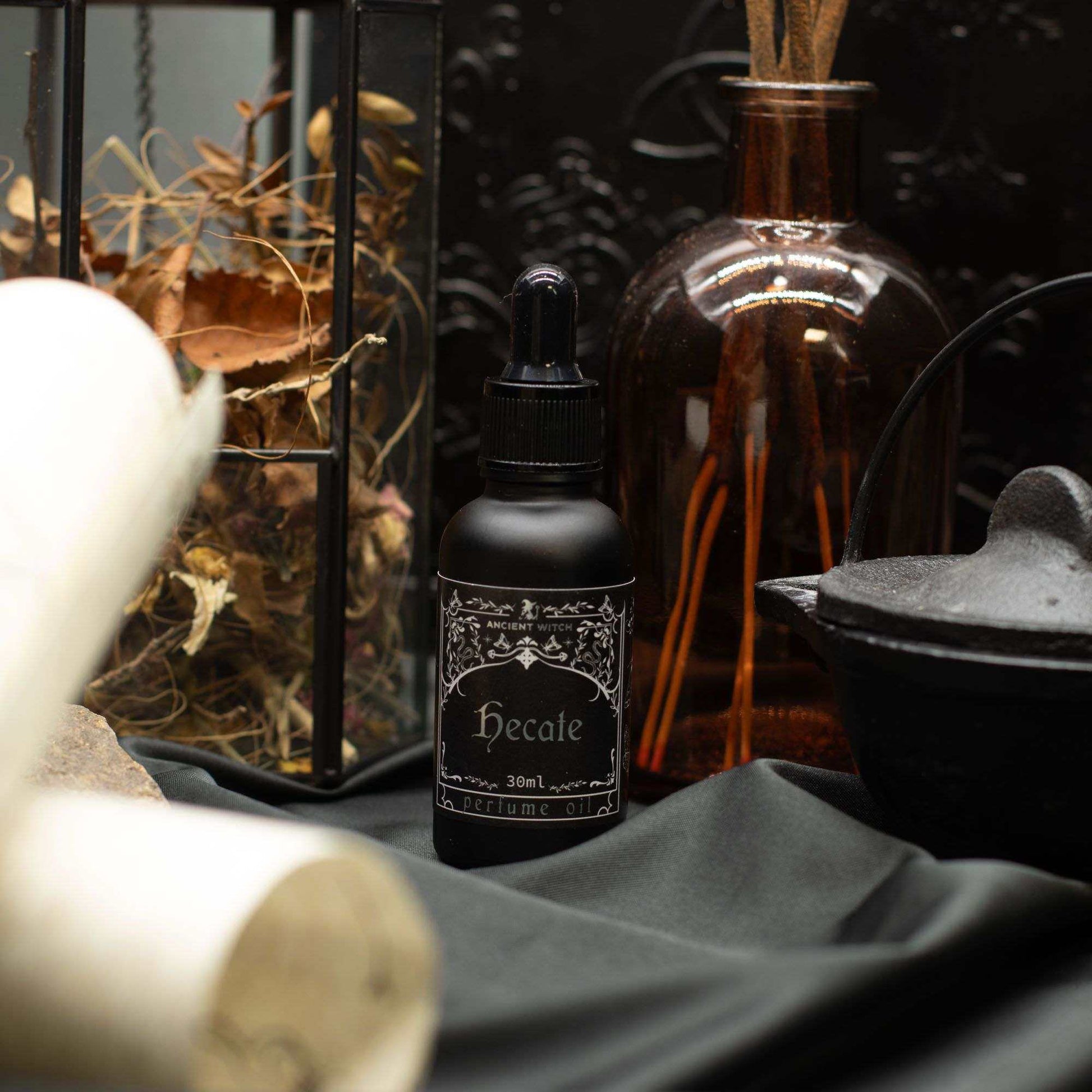Ancient Witch Perfume Oil - Hecate with floral and woody notes