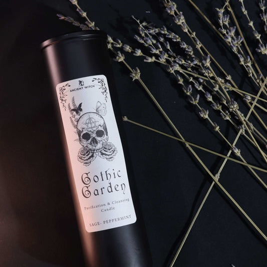 Ancient witch ritual candle - Gothic Garden with skull and roses in gift box