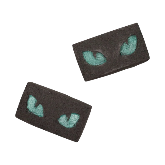 Cats Eyes Halloween Bath Bomb with glowing teal cat eyes