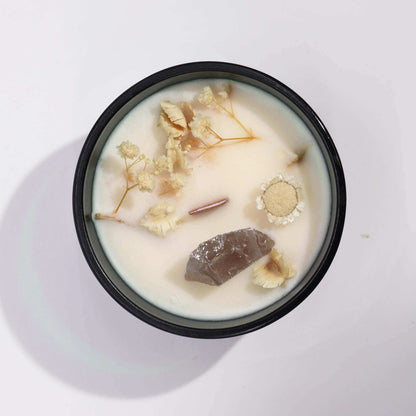 Hop Hare Crystal Magic Flower Candle The Lion with quartz and flowers